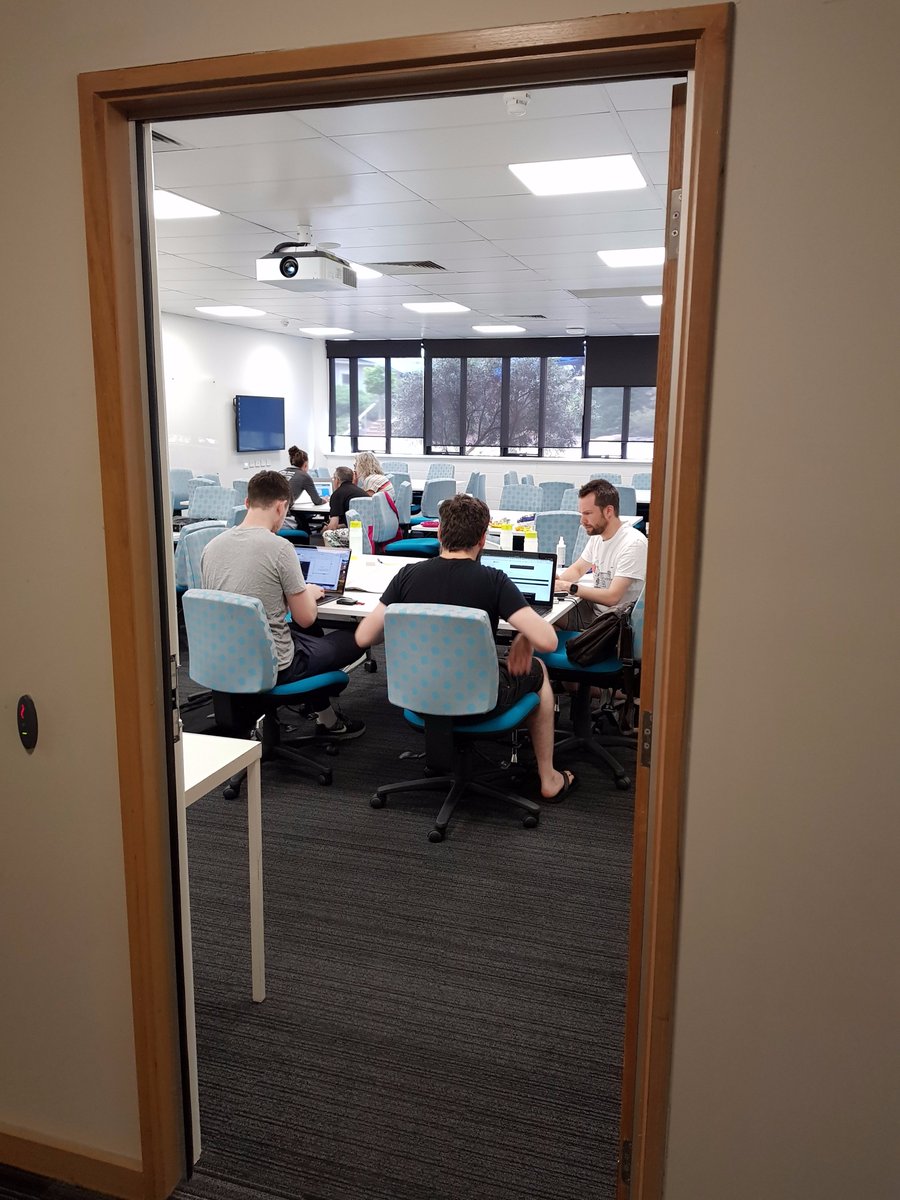 RHoKBendigo's tweet photo. Finally found #RHoKBendigo in room 1.30 Business and Technology Building #LaTrobe Uni, #Bendigo Campus. #RHoK #Hack4Humanity https://t.co/xzx5FzabOs