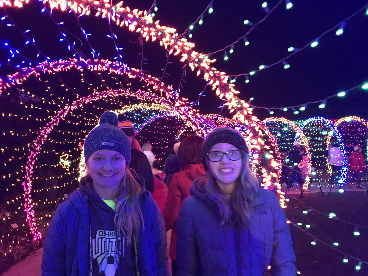 TaBurnell's tweet photo. Took my Little’s to @GBBotGarden Garden of Lights! 🎄 First timers! Great night, didn’t mind the 🌧 #loveChristmaslights #GardenofLights #FamilyFun https://t.co/XCusmrjAHX