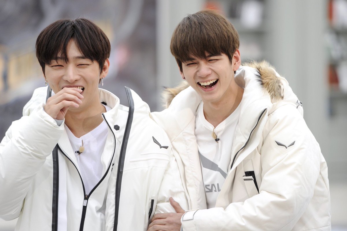 SBS_Masterkey's tweet photo. #윤리다 #지성씨 표정부자 웃음부자 #윤지성과 함께하는 #마스터키 옹녤윤 조합 워후 토요일 6시 10분 언제오나 하... https://t.co/7NL3uqet7a