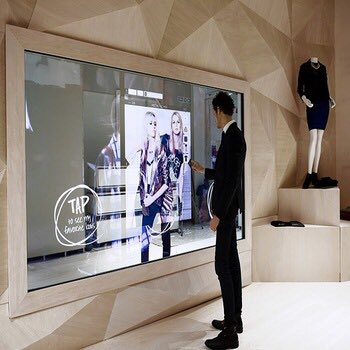 Alexsunaa's tweet image. Smart mirror can surf the internet,advertising,music and video play .........
