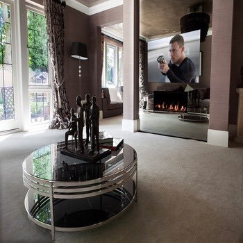 Alexsunaa's tweet image. Smart mirror can surf the internet,advertising,music and video play .........