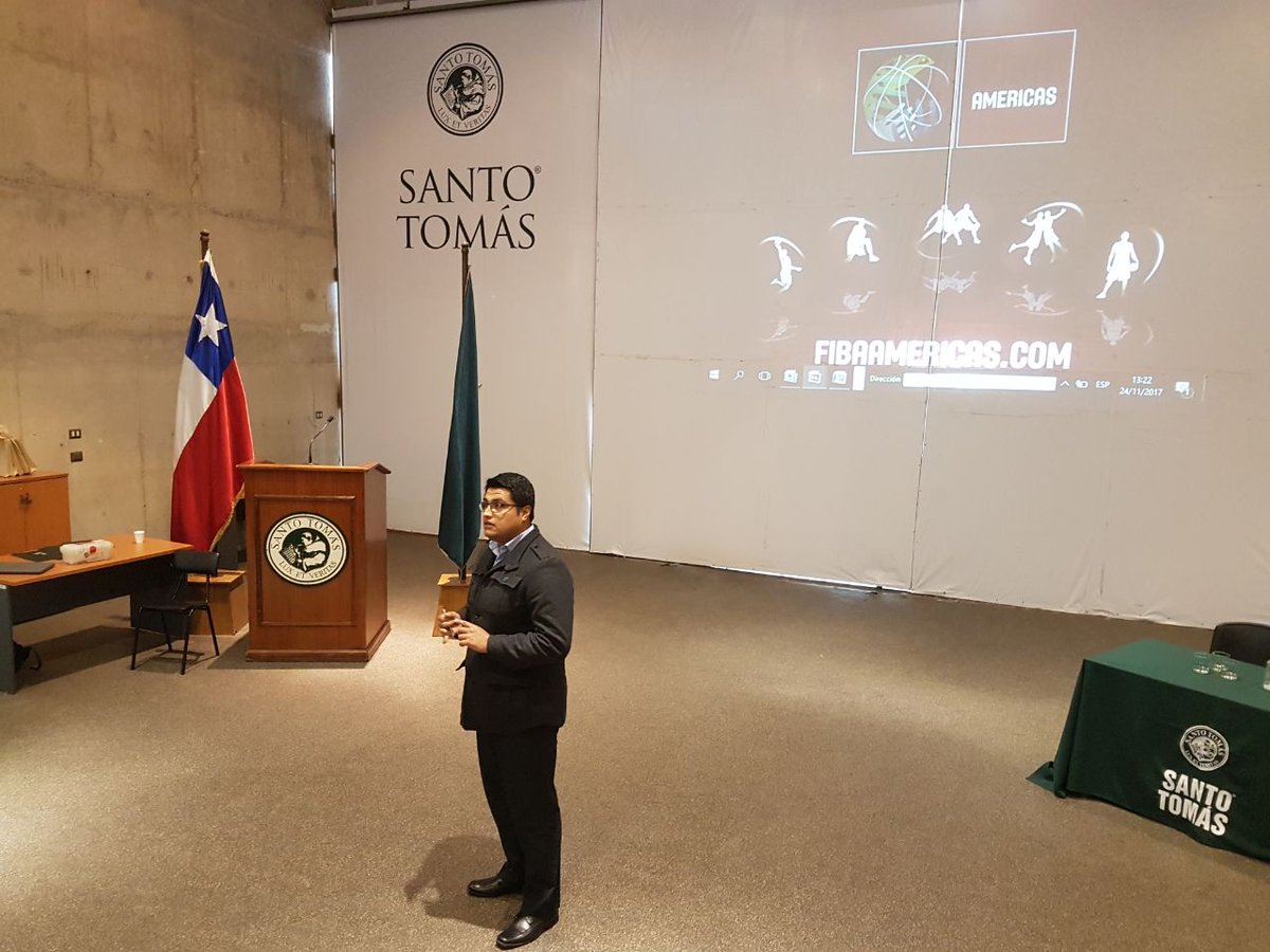 ArbitrosAbls's tweet photo. Exposición reglas basquetbol 2017 en Universidad Santo Tomas La Serena #CABLS #SEGUIMOSTRABAJANDO #UST https://t.co/ZuVHVBPNnI
