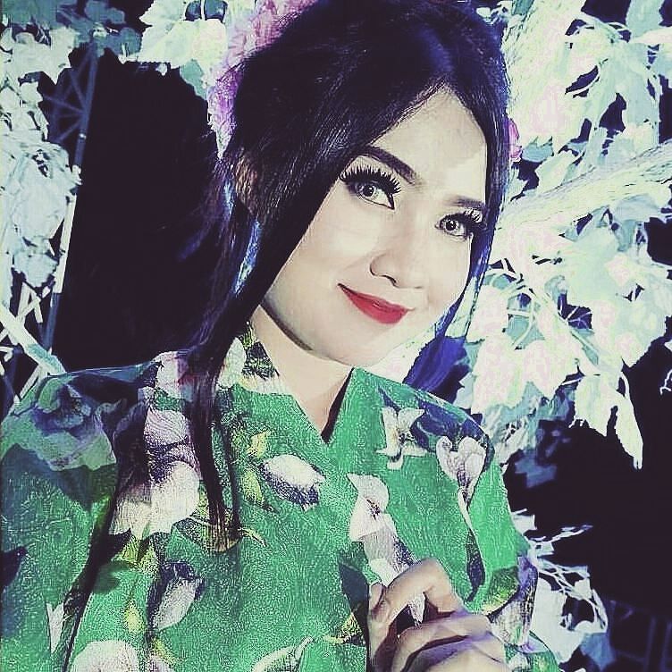 hobaahradio's tweet photo. #happyhour Konco Mesra #nowplaying🎧 @nellakharisma click https://t.co/INfHUMh0Eq - Let's Goyaaang!!! #top40rda 
#chart7
#eps17
#dangdutetnik 
#dangdutrock 
#dangdutkoplo 
#letsgoyang 
#top40countdown
#hastag 
#follow4follow
#rdalisteners 
MD @dj_rimmo https://t.co/f846pOwvZR https://t.co/iaIKP2XMJU
