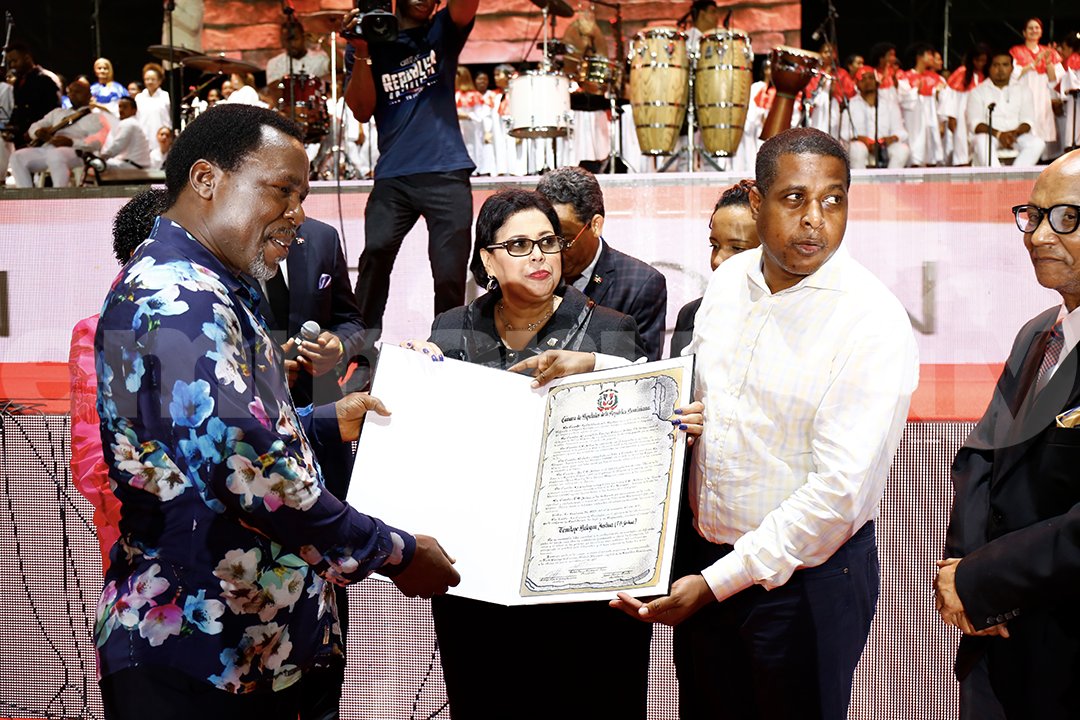 SCOANTBJoshua's tweet photo. Prophet T.B. Joshua was also honoured by the Congress and Senate of the Dominican Republic with two awards. https://t.co/2PHCXtUTlc