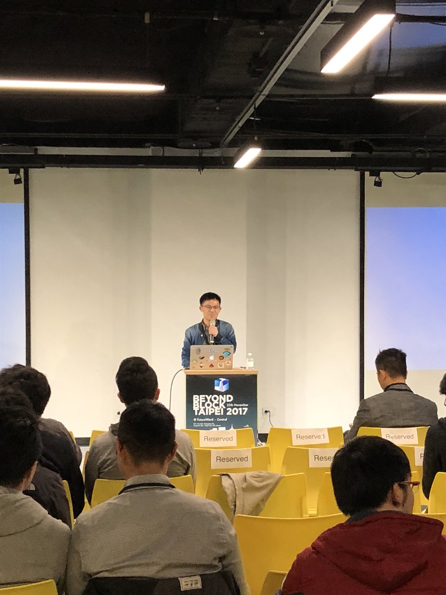 eth_taipei's tweet photo. @ConsenLabs CEO, Ben He, is introducing imToken2.0
#BeyondBlockTaipei https://t.co/Vxb63Ku2Hi