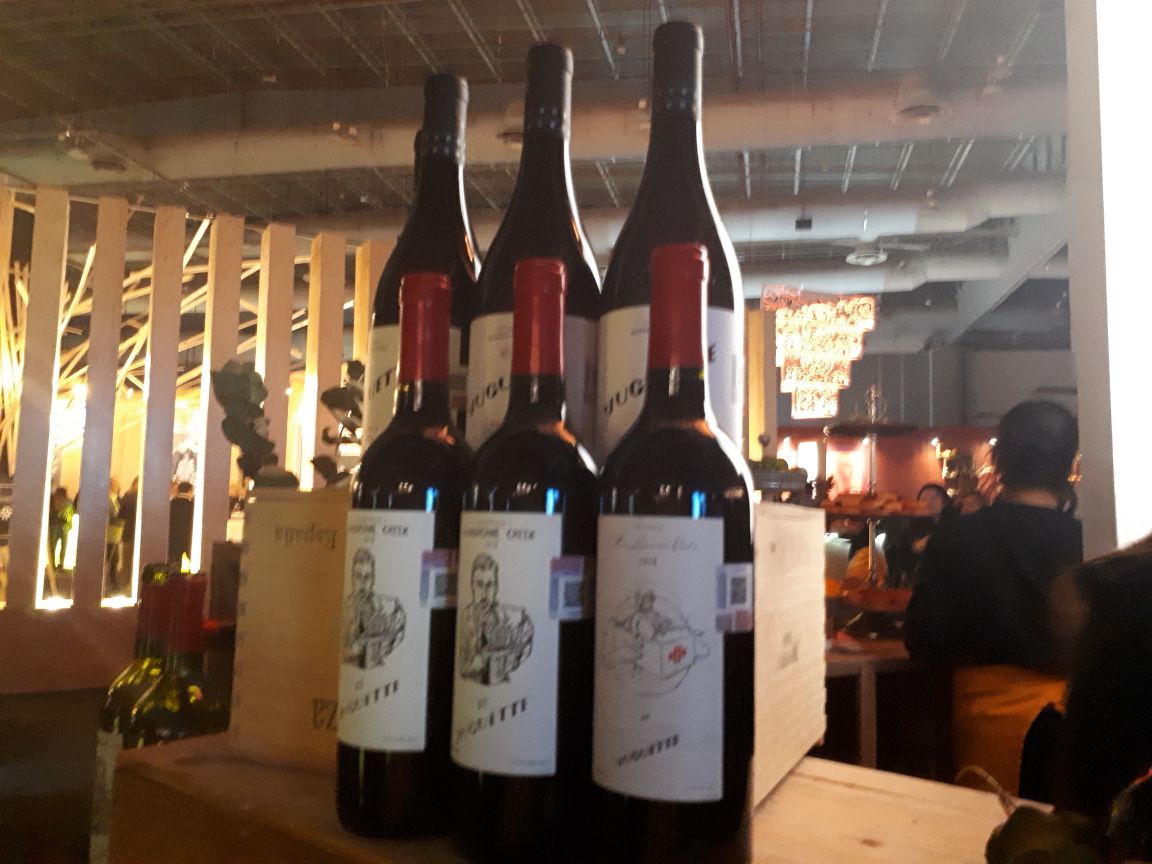 Ahora probamos el vino avión y el trompo de <a href="/Juguettewine/">Juguette Wines</a>. Deliciosos vinos australianos en <a href="/MillesimeMexico/">MillesimeMéxico</a>