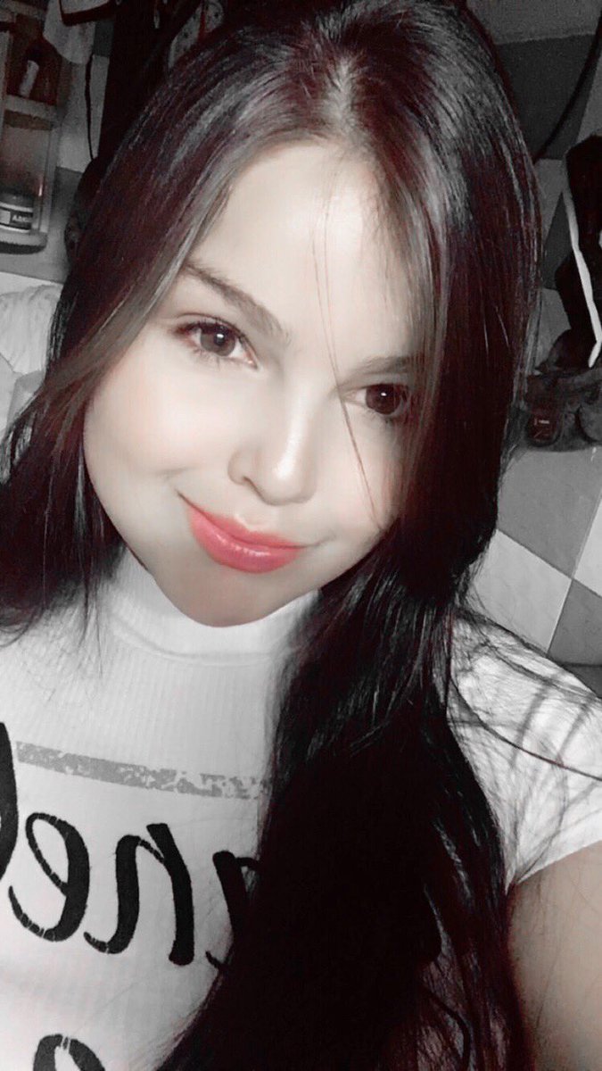 reallovedany's tweet photo. #TuTeVasYYo sala y con frío https://t.co/BQYSKoIHKs