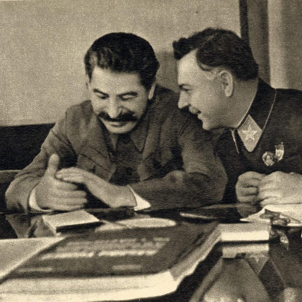 Cademy_info's tweet photo. In cinema with Stalin. He will present and speak about his Top 10 movies of all time and will also give reasons why. https://t.co/KHmxdMxYKB https://t.co/Xiu4OnKFCn