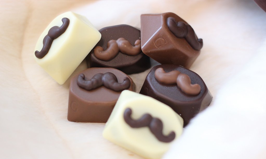 shopBiza's tweet photo. Take a trip on the #OrientExpress with these delicious Godiva chocolates! 😍🍫 https://t.co/btGF2f8sQj