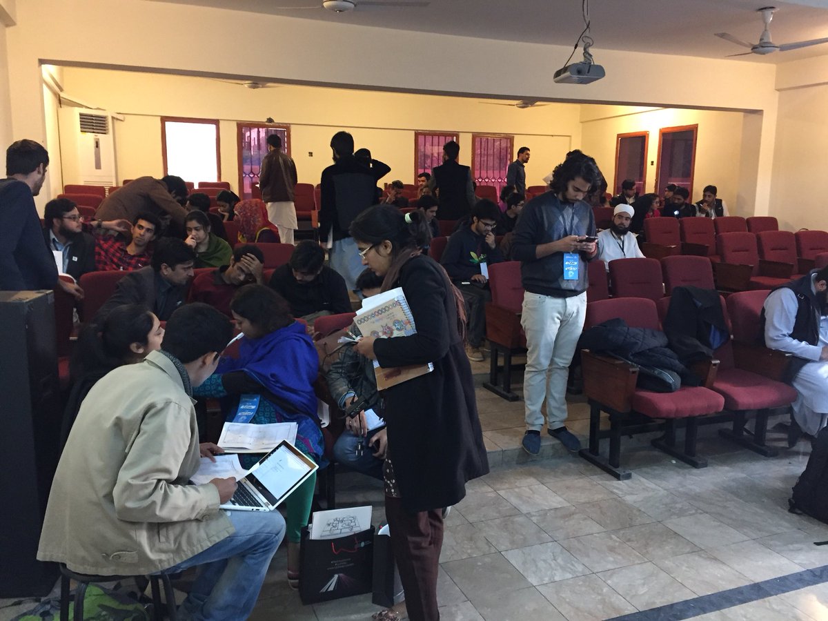 Uzairktk's tweet photo. Day 2 of #SWPeshawar SynBio. #Peshawar https://t.co/HN84heABMY