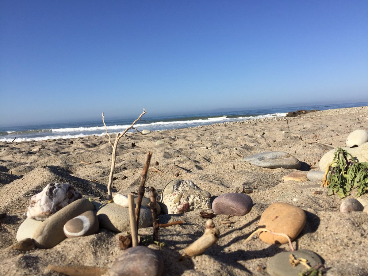 Skyaviation996's tweet photo. Signature Flight Support is proud to work with the Team at Santa Barbara Airport to market and generate substantial International business arriving from around the world. Showing off the city of Santa Barbara #internationalaviation #cbaa #IBAC #NBAA #BizAv #signatureflight https://t.co/4XLb7ZcAmQ
