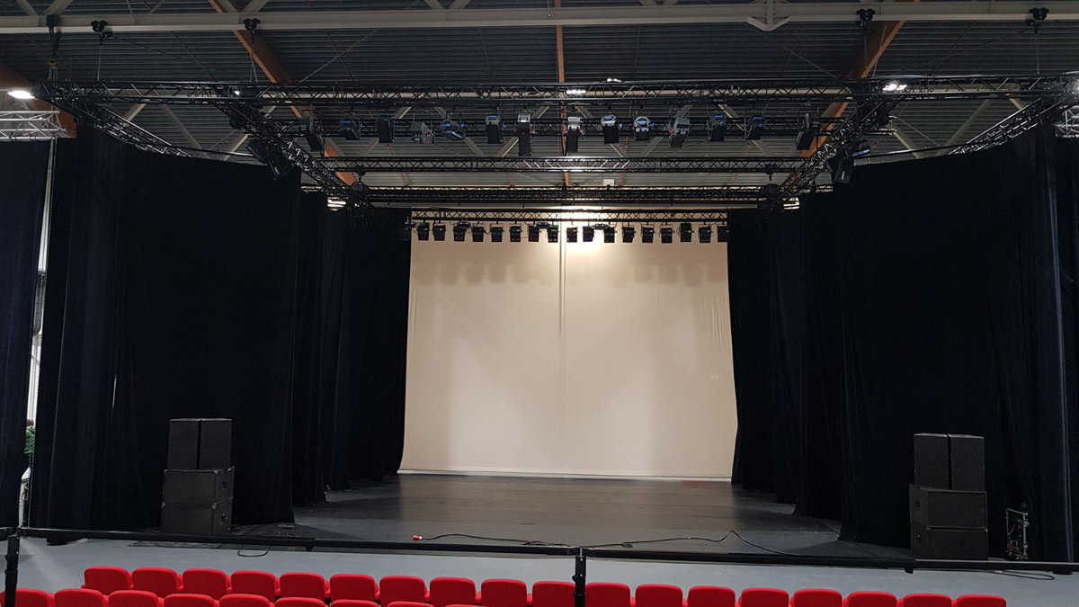 🆕Het is zover!🆕 Studio #A58 is als tijdelijke locatie van #Schouwburg #Middelburg in gebruik genomen. De afgelopen maanden hebben we gewerkt aan de opbouw en inrichting van de studio.
Benieuwd naar de komende #voorstellingen? check: zeelandtheaters.nl/programma