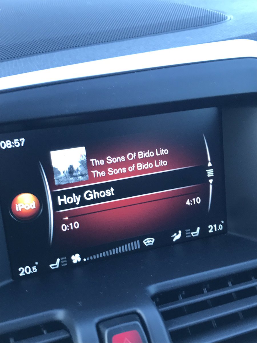 Haynsey03's tweet image. Burton Albion away with the tunes on @sonsofbidolito @bainyftm @CR_HexVIP #Safc