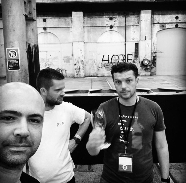 popolosydney's tweet photo. When in Rootstock. Do as the Rootstockians do. #rootstock #rootstock2017 #marta #martasydney https://t.co/LMMVvnGYYS