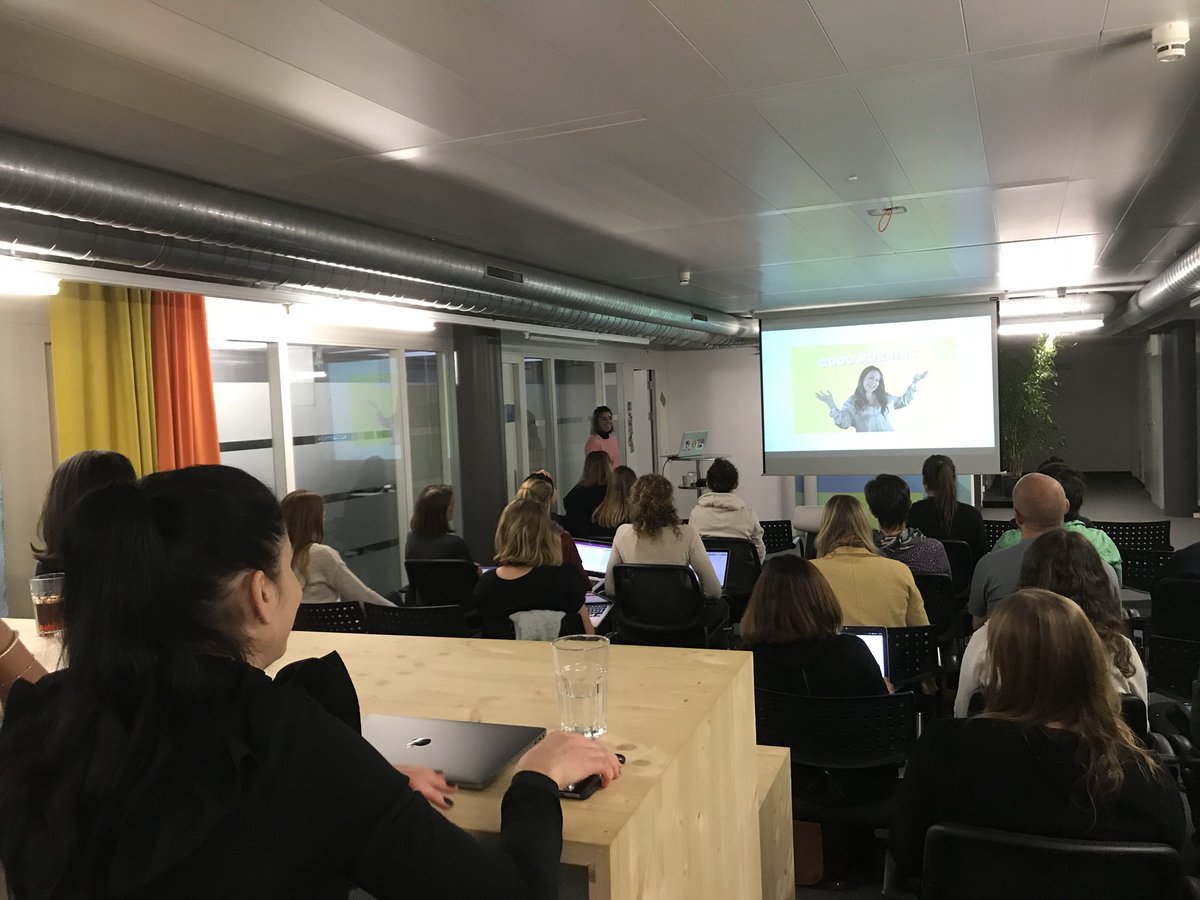 Let‘s start coding! #railsgirlsbern are about to start.