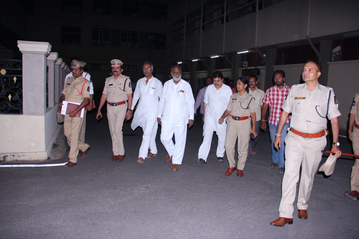 drlaxmanbjp's tweet photo. Inspected the arrangements at Begumpet Airport for Prime Minister Shri Narendhra Modi ji’s visit on November 28th and discussed with the police officials at Begumpet, Hyderabad on November 24th, 2017.
#NaMoinHyd #TSWelcomesModi https://t.co/2p3fyfACxP