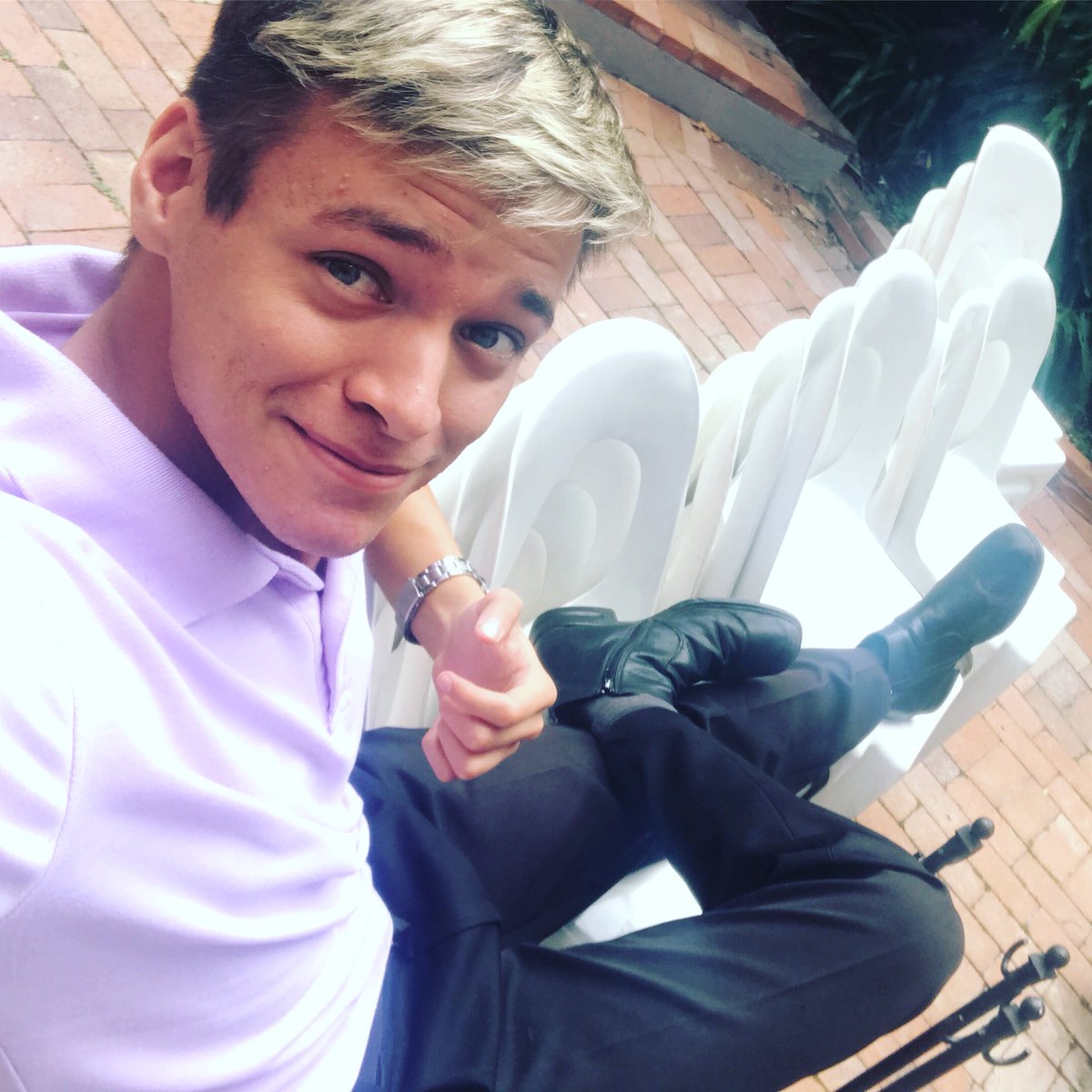 rohandavis's tweet photo. A random photo behind the scenes of @brokenvows_etv weekdays on ETV @6:30pm #maleactort #malemodel #malebeauty #actor #saactor https://t.co/4aoHsaG5yJ