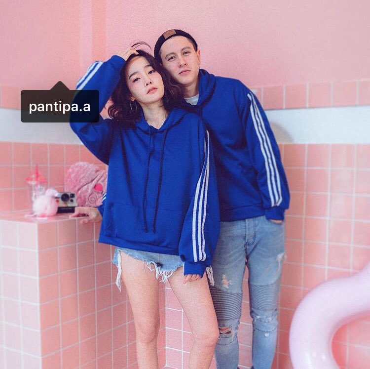 UnderbedDara's tweet photo. แฟนสาวพี่กวิน 3.2.1 ก็จัดหนักจัดเต็มในเฟสบุ๊ค

เพลงที่ดังนี่ทำคนเดียว? ไม่ให้เครดิตคนอื่น
ก่อนจะดัง ก็ขอให้คนอื่นซื้อนู้นซื้อนี่ให้

ใครกันน๊าเหล่าพี่ตา คำใบ้คือ ซึมเศร้า สุพรีมและไลก้า

#ใต้เตียงดารา https://t.co/9kOZe0DvxZ