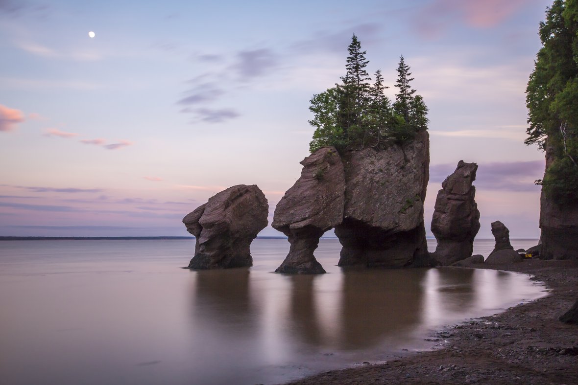 DestinationNB's tweet photo. Time Magazine called to say that were PROBABLY going to be named “Province (Canadian) of the Year,” like last year, but we would have to agree to an interview and a major photo shoot. We said 'how about these pics? Thanks! https://t.co/8aOgfmjugW