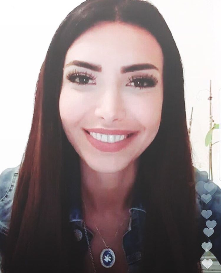 didoslife__'s tweet photo. Ağzını yüzünü yiyeceksin 😍🌸 herkese günaydın 🤗 #ddfc #didemdelen @ddelen https://t.co/iGuL8iGmah