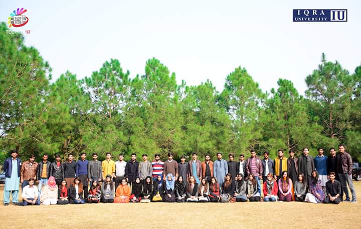 TECTIQS's tweet photo. Team promotions.
#TectiQs17 #TeamTectiqs #TectiQs #IUIC #IqraIslamabad 
Credits: Muhammad Talha (photography Head) &amp; Team https://t.co/BqLjGk8VPk