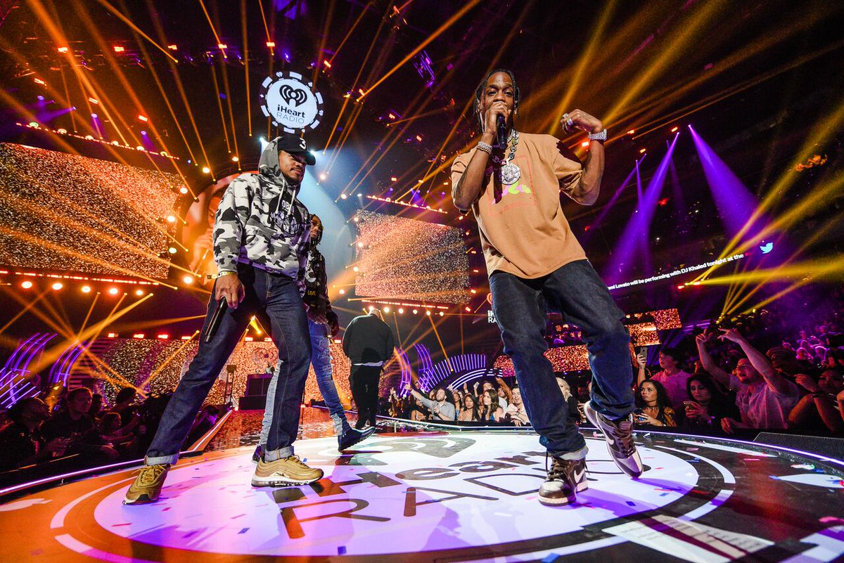 Wild949's tweet photo. .@djkhaled brought out a GANG of artists at the @iHeartRadio Music Festival! Shout out to @chancetherapper @trvisXX @FrenchMontana @quavostuntin &amp; @ddlovato! #iHeartOnCW https://t.co/Dwk3JacQkK
