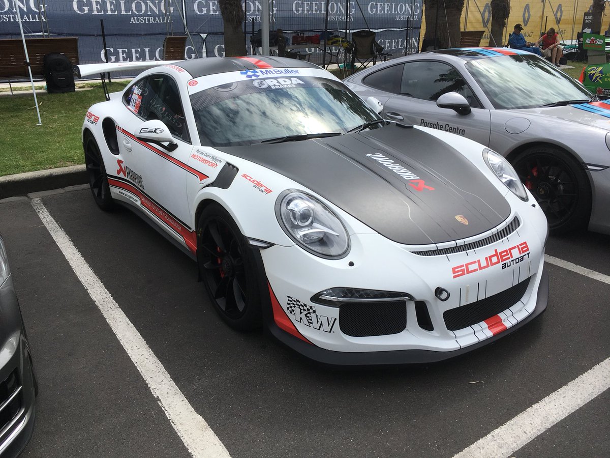 PorscheClubVic's tweet photo. #porschecentremelbourne presence @GeelongRevival #porsche #geelong @porsche #porscheinmotion https://t.co/A3bVuUdpzn