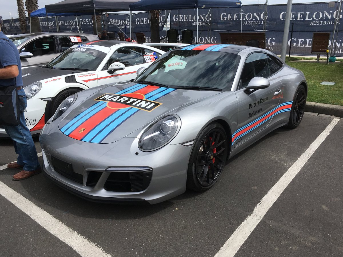 PorscheClubVic's tweet photo. #porschecentremelbourne presence @GeelongRevival #porsche #geelong @porsche #porscheinmotion https://t.co/A3bVuUdpzn