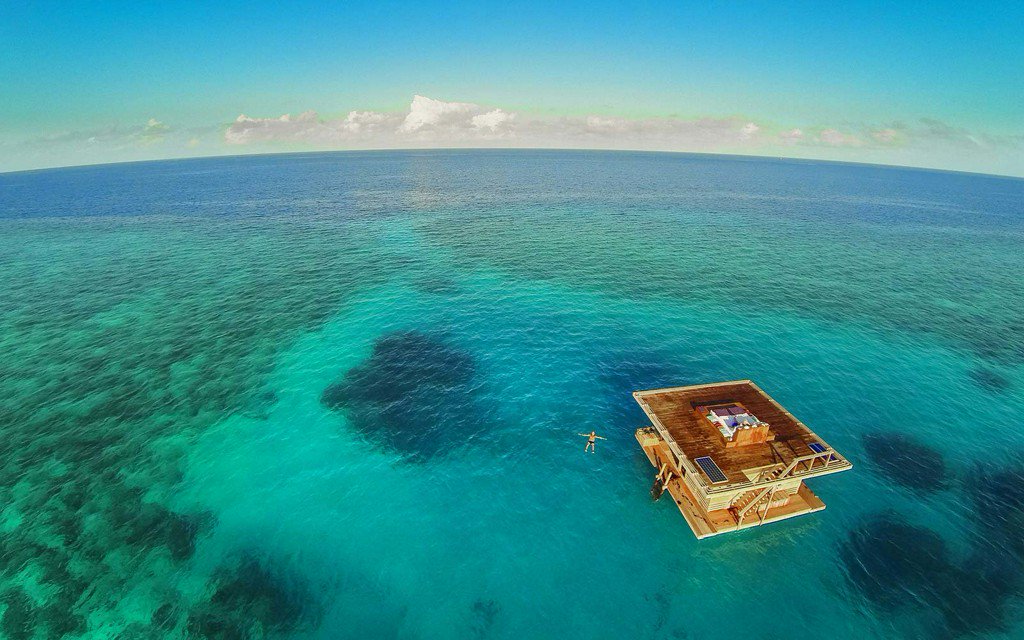 TravelLeisure's tweet photo. Floating hotels for the most relaxing getaways ever https://t.co/uqTeiwiCBa https://t.co/J21X8U9sWl