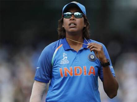 Happy birthday to the all rounder cricketer Jhulan_Goswami .... 