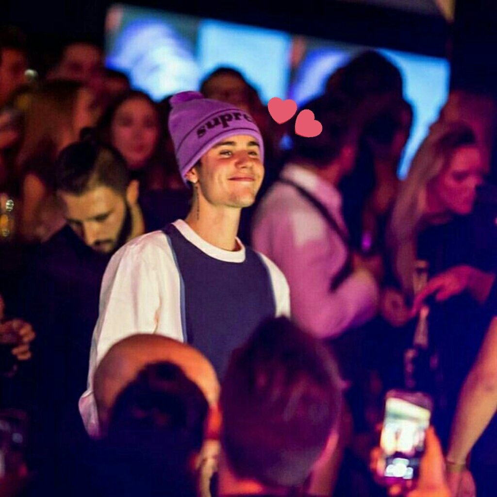 My cute cupcake 💕 #justinbieber #justin #bieber #belieber #kidrauhl  #bizzle #rickthesizzler #purposetour #cute #cutie #tumblr #love #happy  #beautiful #adorable #chibi #sweet #myworldtour #believetour #baby  #selenagomez #arianagrande #jb #belieber, image size:1024x1024