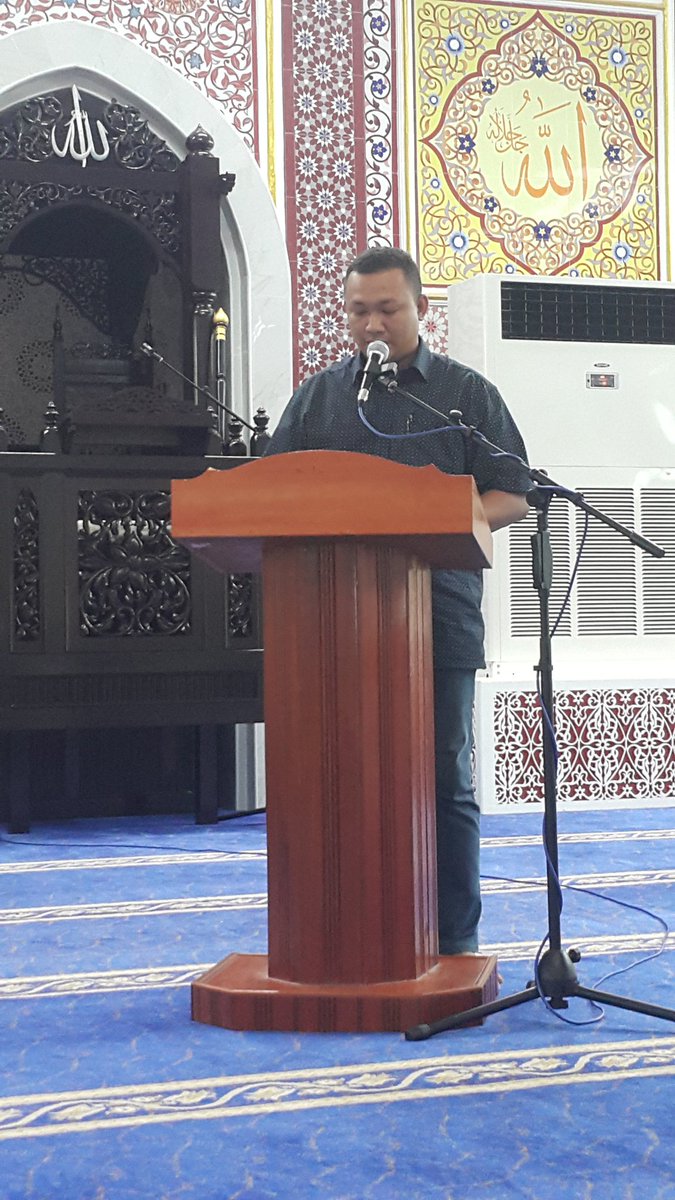 COP_2x17's tweet photo. Ucapan daripada wakil penduduk Durian Daun, Tuan Haji Hakim 😊 https://t.co/24NDDK9BGR