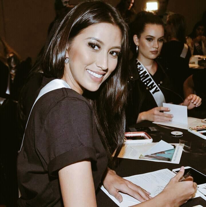 chi_ken123's tweet photo. Never ever underestimate the beauty of a Filipina dahil kakabugin ka ura-urada!

#MissUniverse #Philippines https://t.co/kY1fp5VQjG