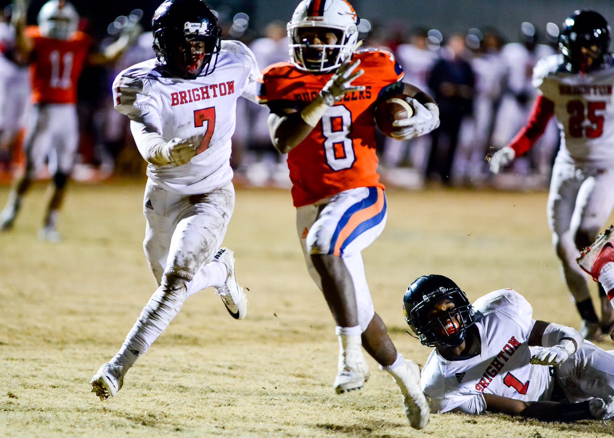 BeechBucsSports's tweet photo. Bucs advance to State Title game vs Knox Catholic on Thursday at TTU 7pm https://t.co/Z3FypxJBr5