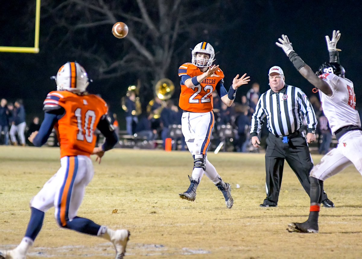 BeechBucsSports's tweet photo. Bucs advance to State Title game vs Knox Catholic on Thursday at TTU 7pm https://t.co/Z3FypxJBr5
