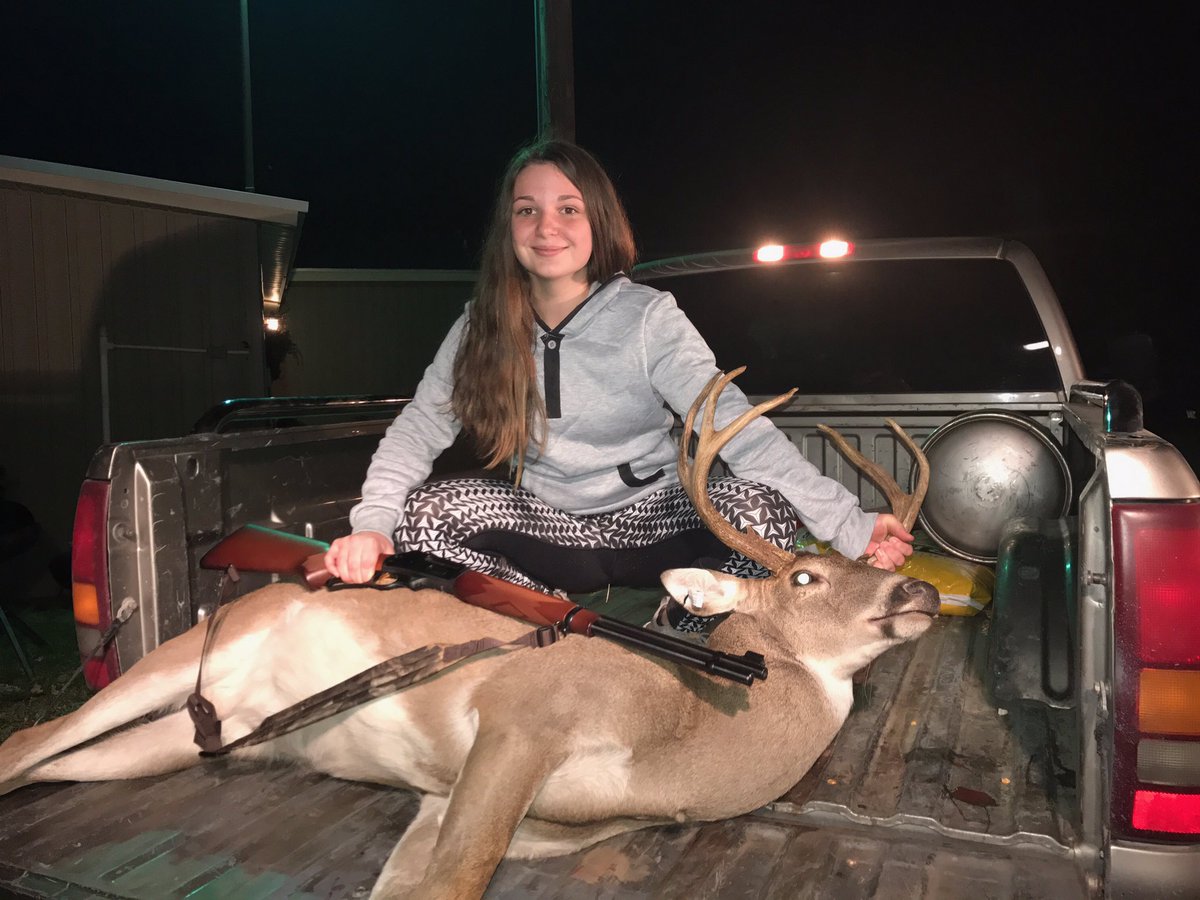 nicklesizehail's tweet photo. A lot of "firsts" in camp this year. My niece getting it done tonight!!💪 #proudofthem #opensights https://t.co/TIp9IWluKQ