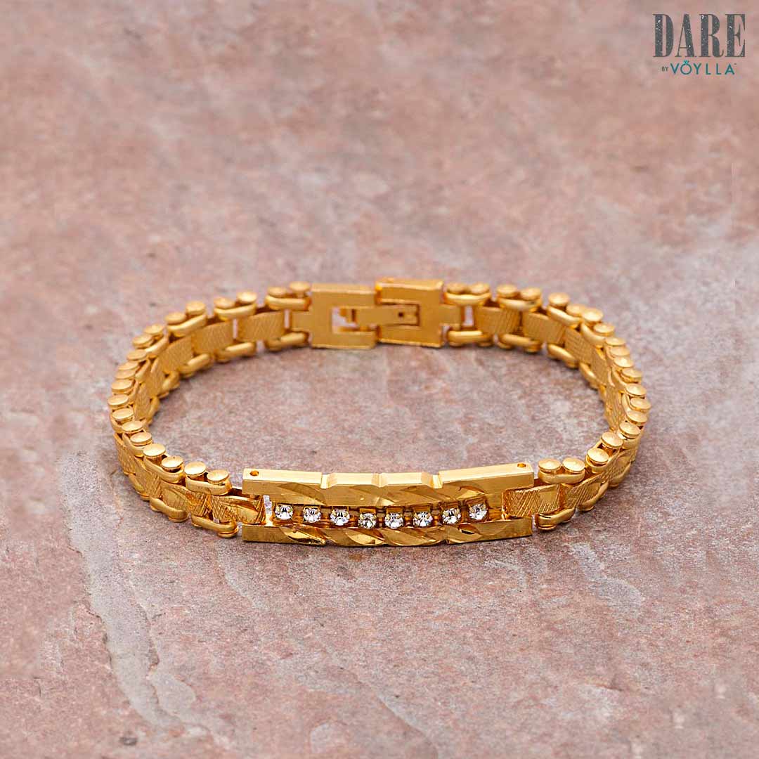 DAREbyVoylla's tweet photo. Stroll around in style with these Stylish Bracelets and Pendants in just Rs.299.
 #DareTardition #OwnThePart
 Register with us and get Rs.100 in your Voylla Account.
 Register Now: https://t.co/sF3DBUfKwD
 Shop now: https://t.co/HaaRG4vivh https://t.co/PbyixjY0iq
