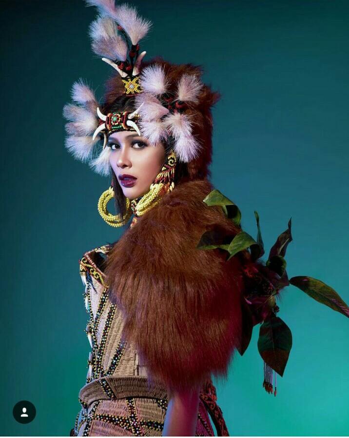 Yukssss lanjutkan vote dn re tweet nya
#MissUniverse #Indonesia