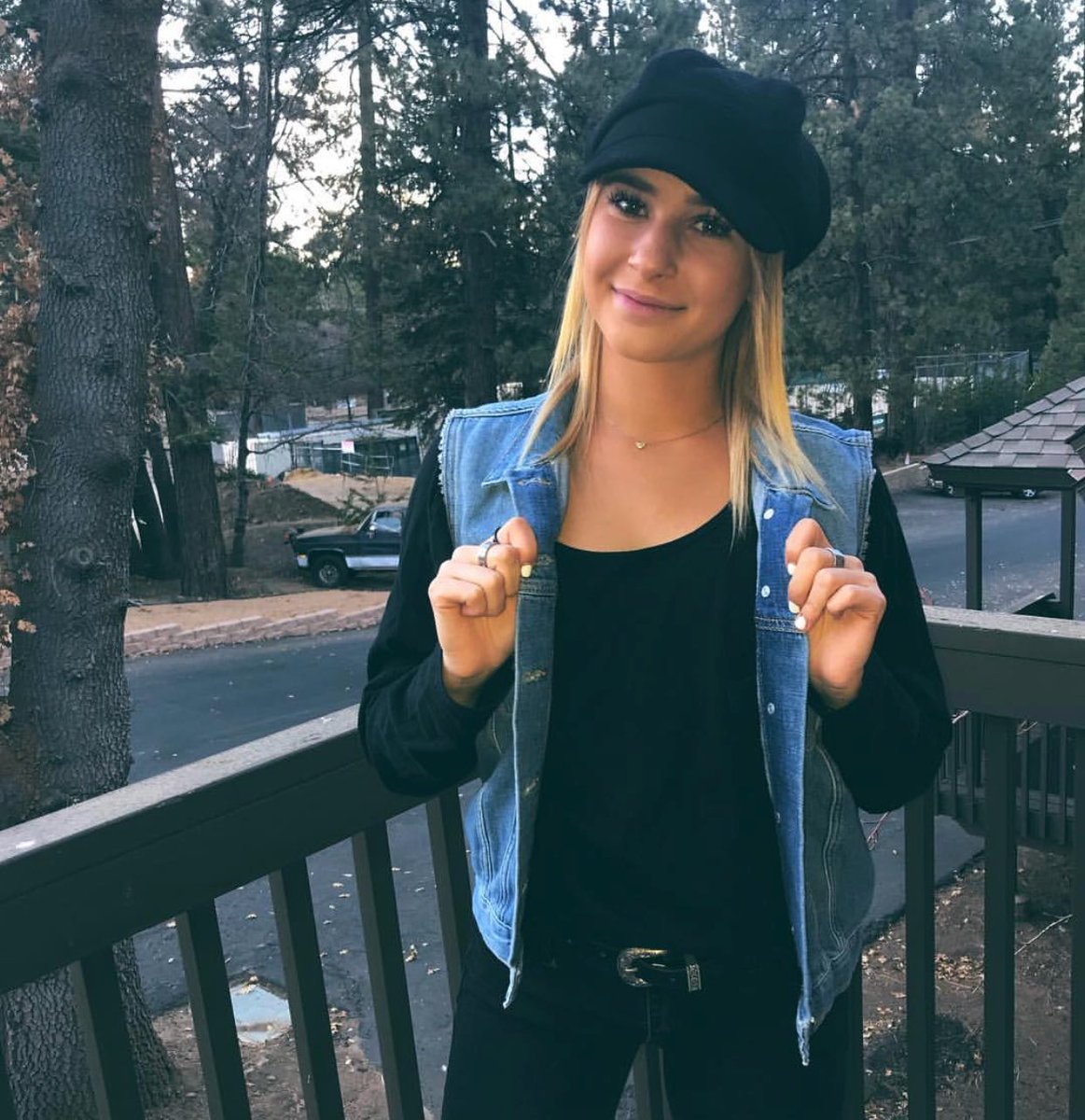 Alpha Phi SDSU tweet media
