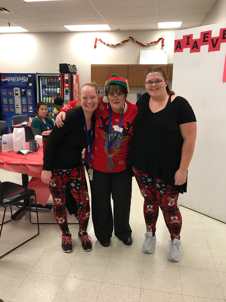 samicaswell's tweet photo. Black Friday fun! #LifeAtKohls https://t.co/g30QYitkEU