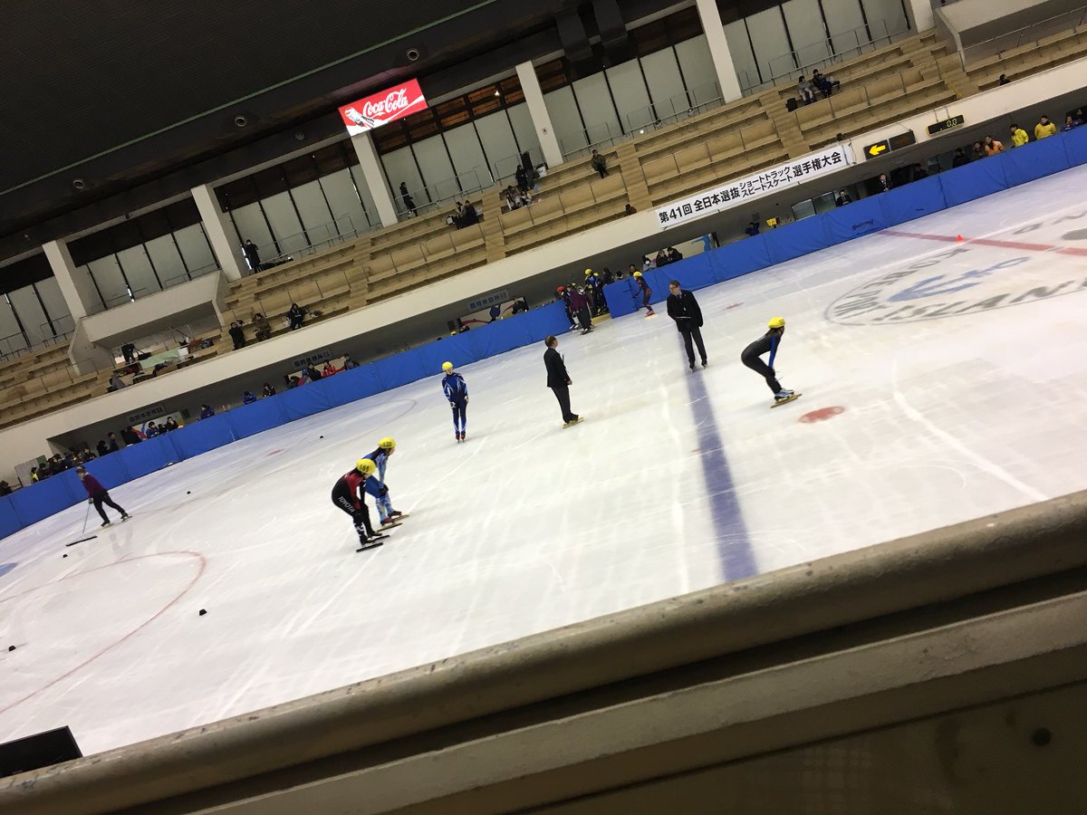 神戸市立ポートアイランドスポーツセンター 神戸市立ポートアイランドスポーツセンター