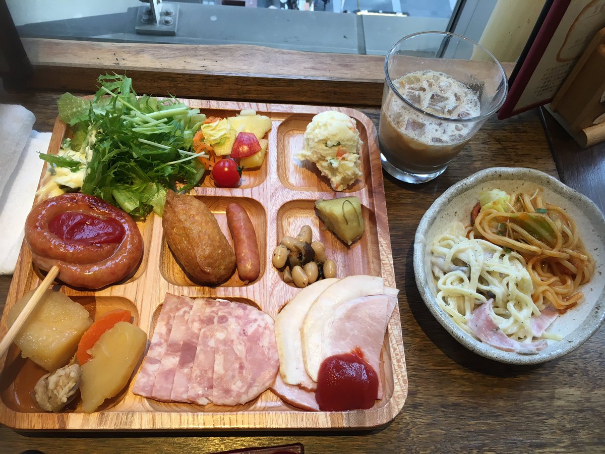 hochan_model's tweet photo. 仕事終わりに久しぶりのりさこ👯❤️
ひたすら食べまくって喋ってただけ。
いつもありがとやで😋 https://t.co/EfEne6lVpM