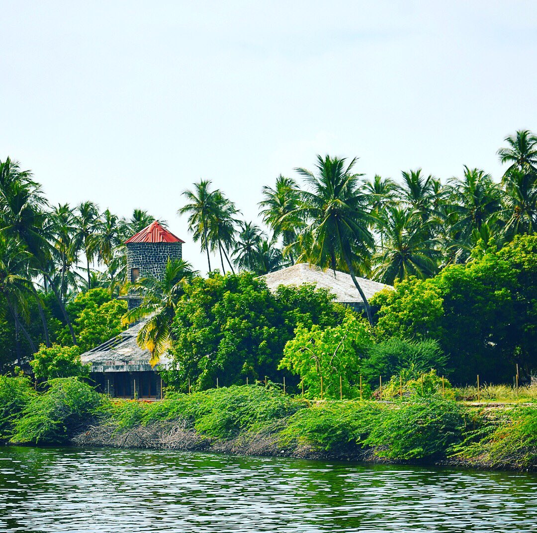 vkb18_vav's tweet photo. #fresh_water #sea_side #back_water #2k17 #travel_love #travel_food_photography #learner #explorer #vav #vkb
Pondicherry https://t.co/WiTQGucZTO