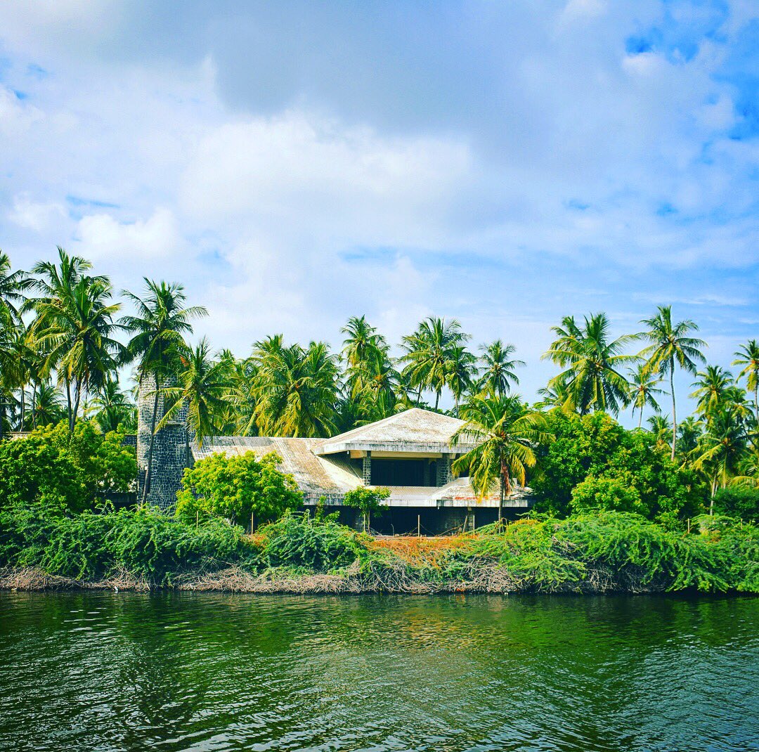 vkb18_vav's tweet photo. #fresh_water #sea_side #back_water #2k17 #travel_love #travel_food_photography #learner #explorer #vav #vkb
Pondicherry https://t.co/WiTQGucZTO
