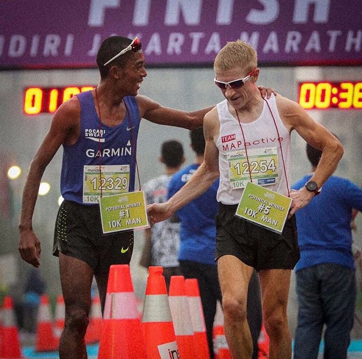 michaelcapper's tweet image. Comrades , friends , &amp;amp; the innate understanding to support each other. Runners : we share the long hard road together . @Agusprayogo21