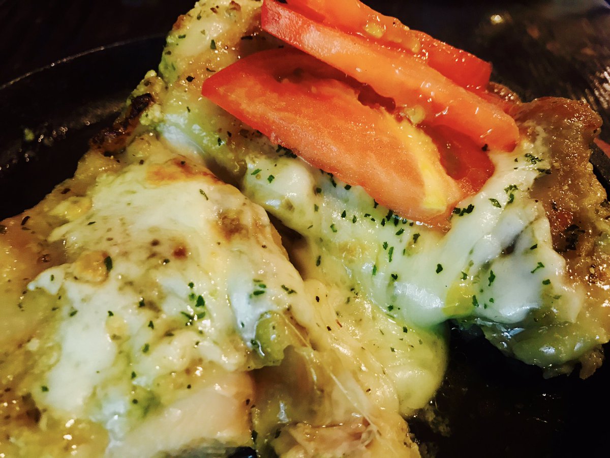 Music Dining Ark公式 Twitter પર 本日のark 開放的な土曜日 連休取った方は休みを満喫しているのでは 寒いお外で冷えた身体に Melonと浅野が暖かい料理やお酒を提供します しかも本日限定の料理も登場 ローストビーフ丼 今日はガッツリ肉でいき