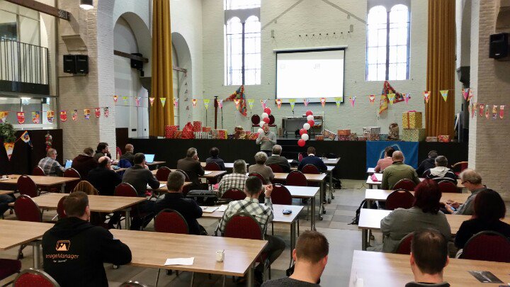 Nicolas Claverie kicks off the 2nd @HikaShop day in the Netherlands. Nice to see so many Joomla! friends again at #JEM17NL