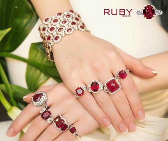 rubygemstones1's tweet photo. Glam up your style with this beautiful ruby stone jewelry collection
from https://t.co/9D83u6MVhg
#rubystone #astrology #jewelry #rings #brecelets #beautiful #jewelryitems #fashion #lifestyles #rubyprice #manikstone #buyruby #buyrubyonline #onlineshopping #luxury #glamarous https://t.co/WOiI7oV9WR