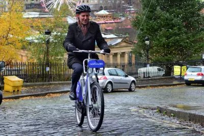 AlastairDalton's tweet photo. Video: Effortlessly pedalling up Edinburgh's steepest streets - my first encounter with an electric bike https://t.co/mqkqhQ9wC9 @nextbikeUK @EdinburghBikes https://t.co/csCUIqmwFA