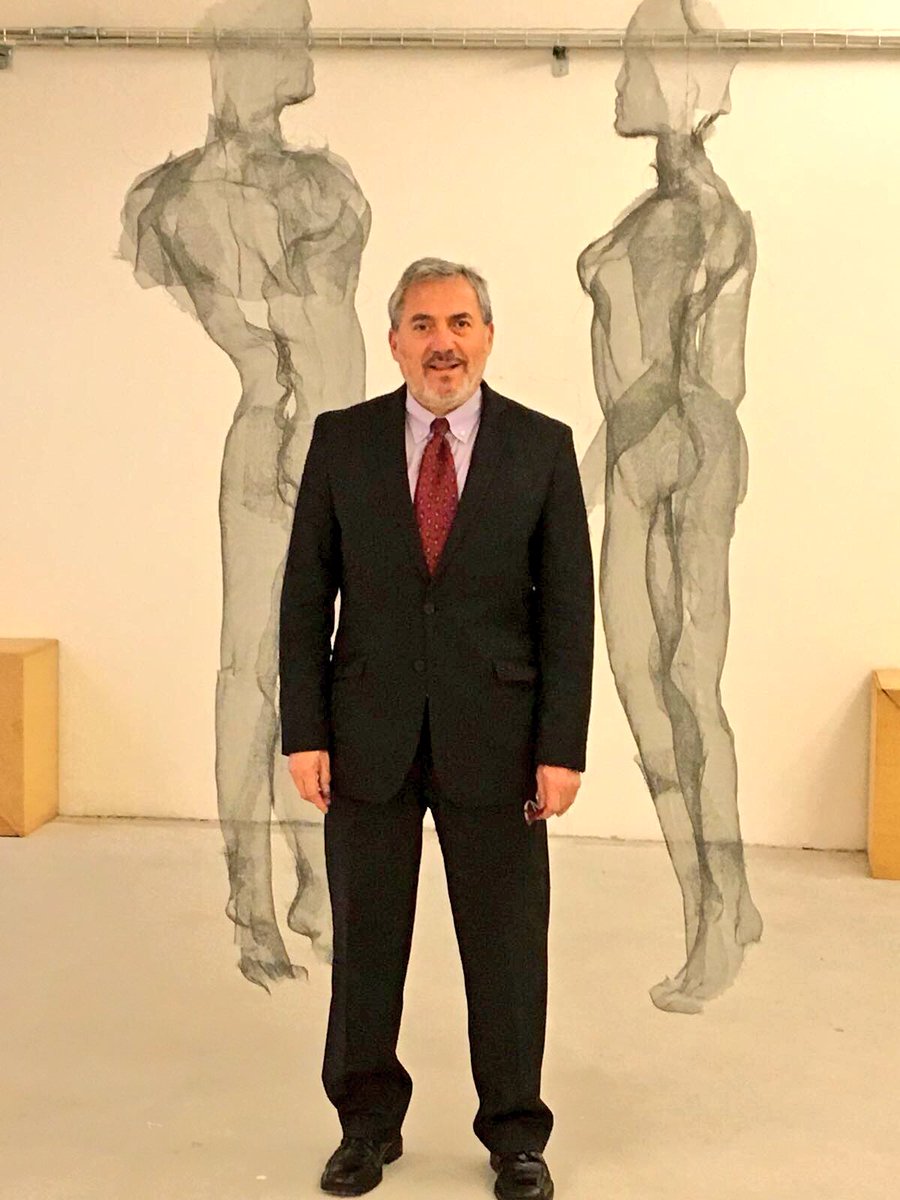 embajadachileit's tweet photo. Embajador Fernando Ayala visitó la Biennale Internazionale della Donna-Bienal de la Mujer en #Trieste y se reunió con su Directora Barbara Fornasir #BID17 https://t.co/2a1cCerAdv